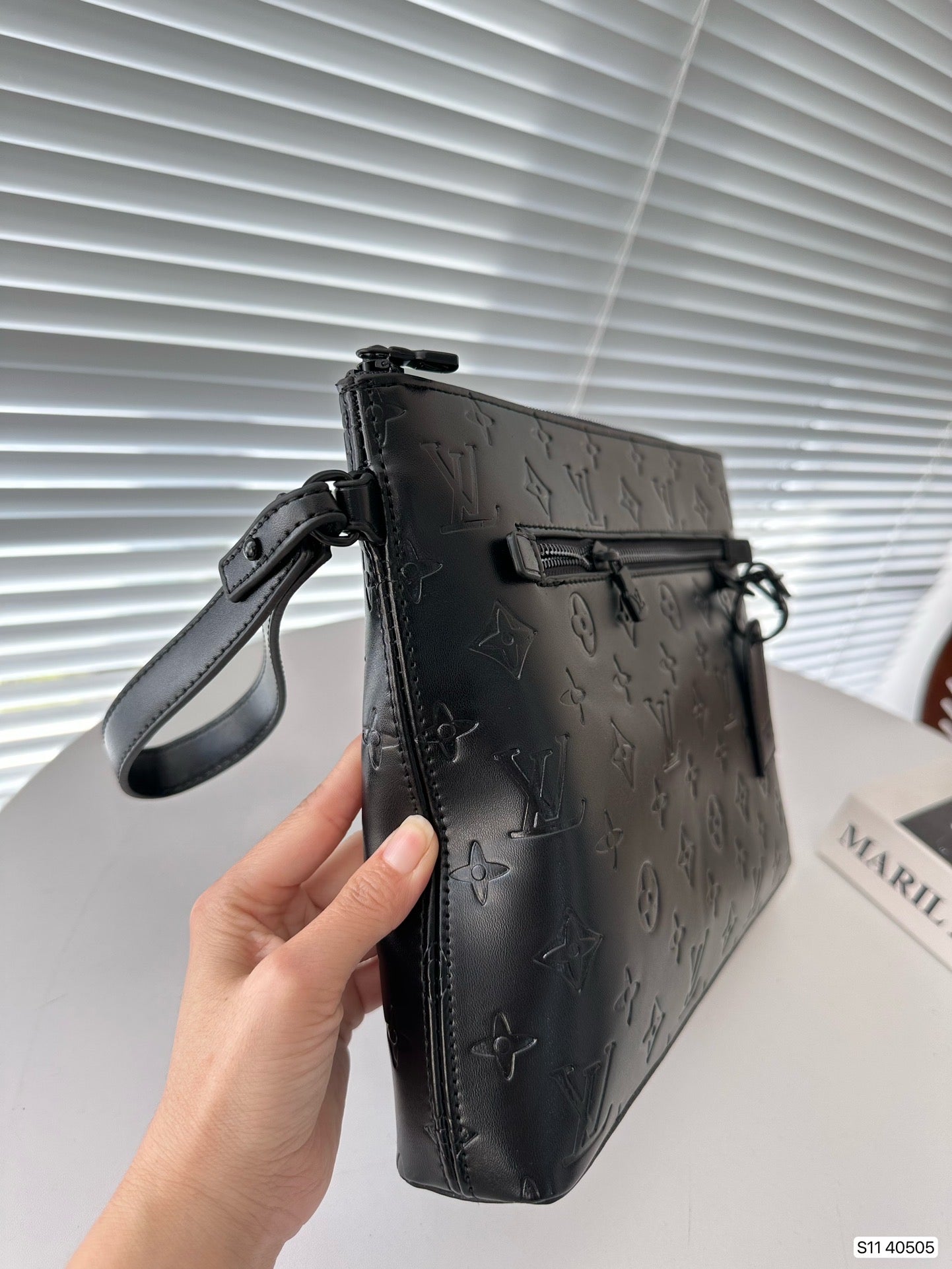 Lou Leather Pouch Bag