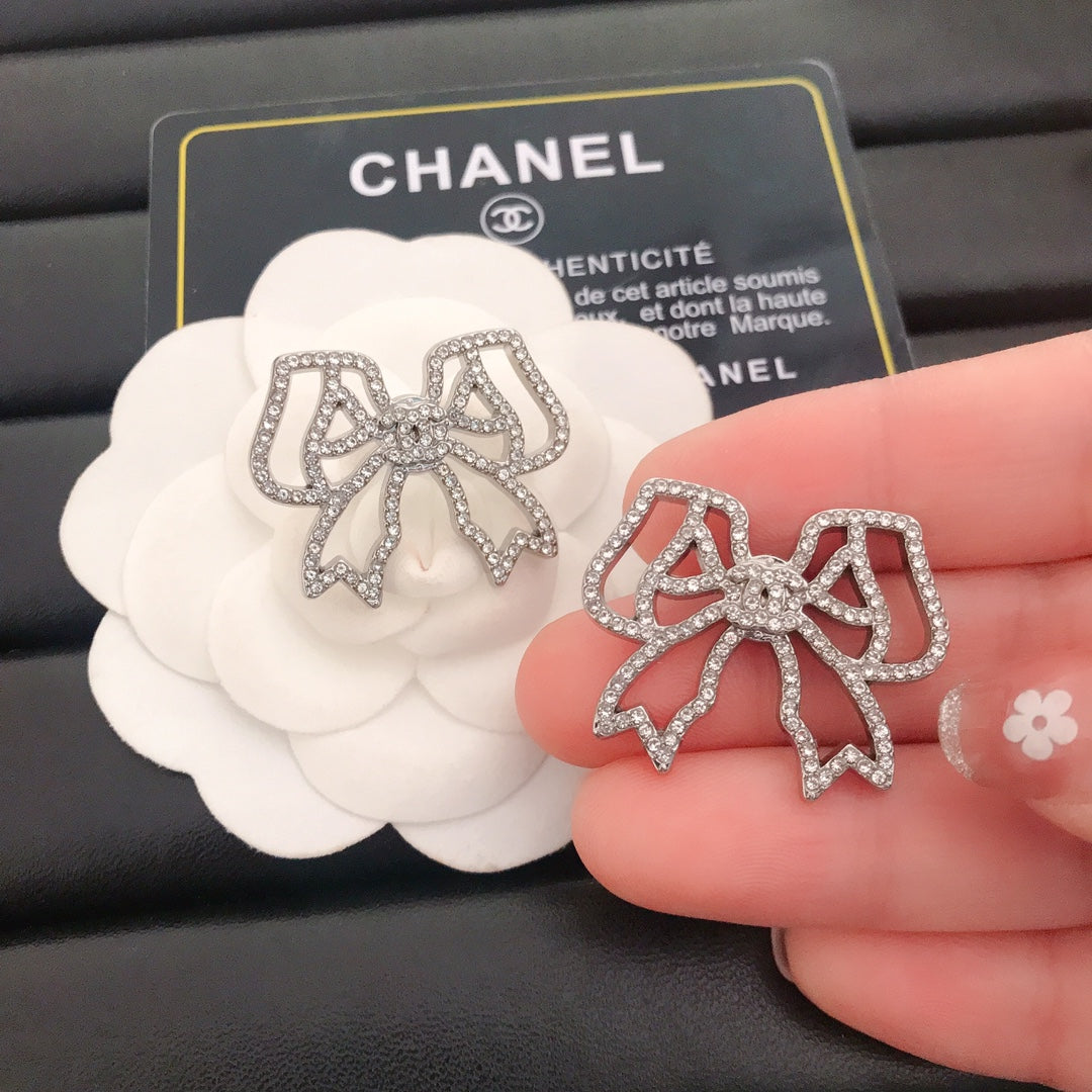 CC Diamond Bow Earring