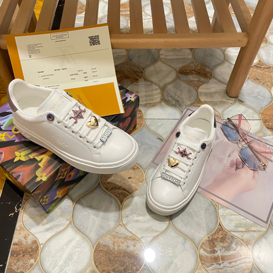 Lou Charm Sneaker